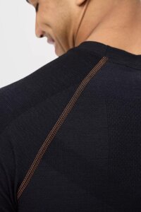 9483 Snickers Nahtloses Basisschicht-Oberteil aus wärmeregulierender Wolle