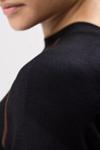 9483 Snickers Nahtloses Basisschicht-Oberteil aus wärmeregulierender Wolle